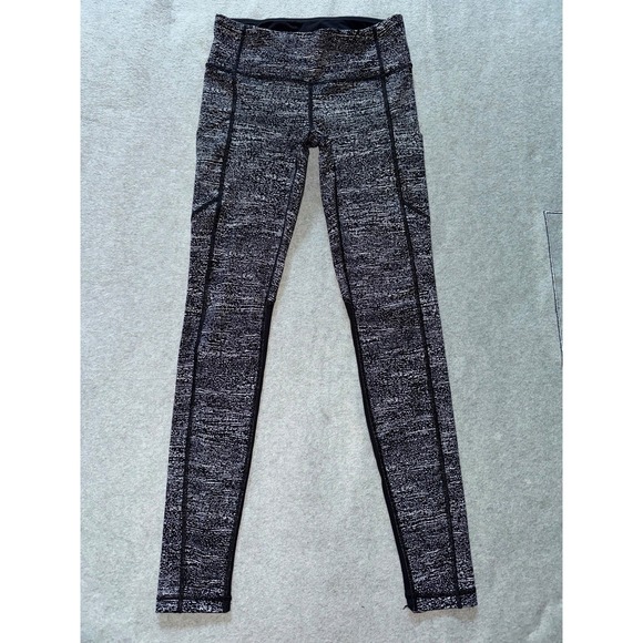 lululemon athletica Pants - LULULEMON Women's Fit Physique Tight Pant Jacquard Black White Mesh Gauge Sz 4